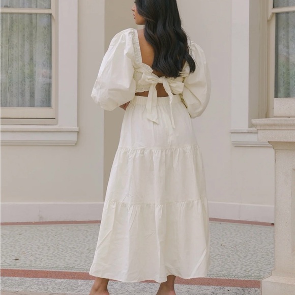 CREAM PUFF SLEEVE BACK TIE DRESS - Picture 3 of 6